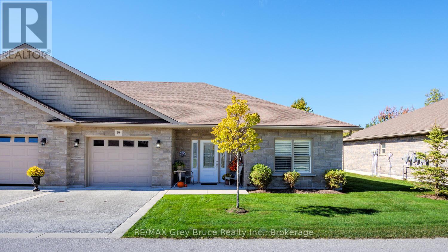 19 - 246 Grey Street S, Saugeen Shores, Ontario  N0H 2L0 - Photo 41 - X12073713