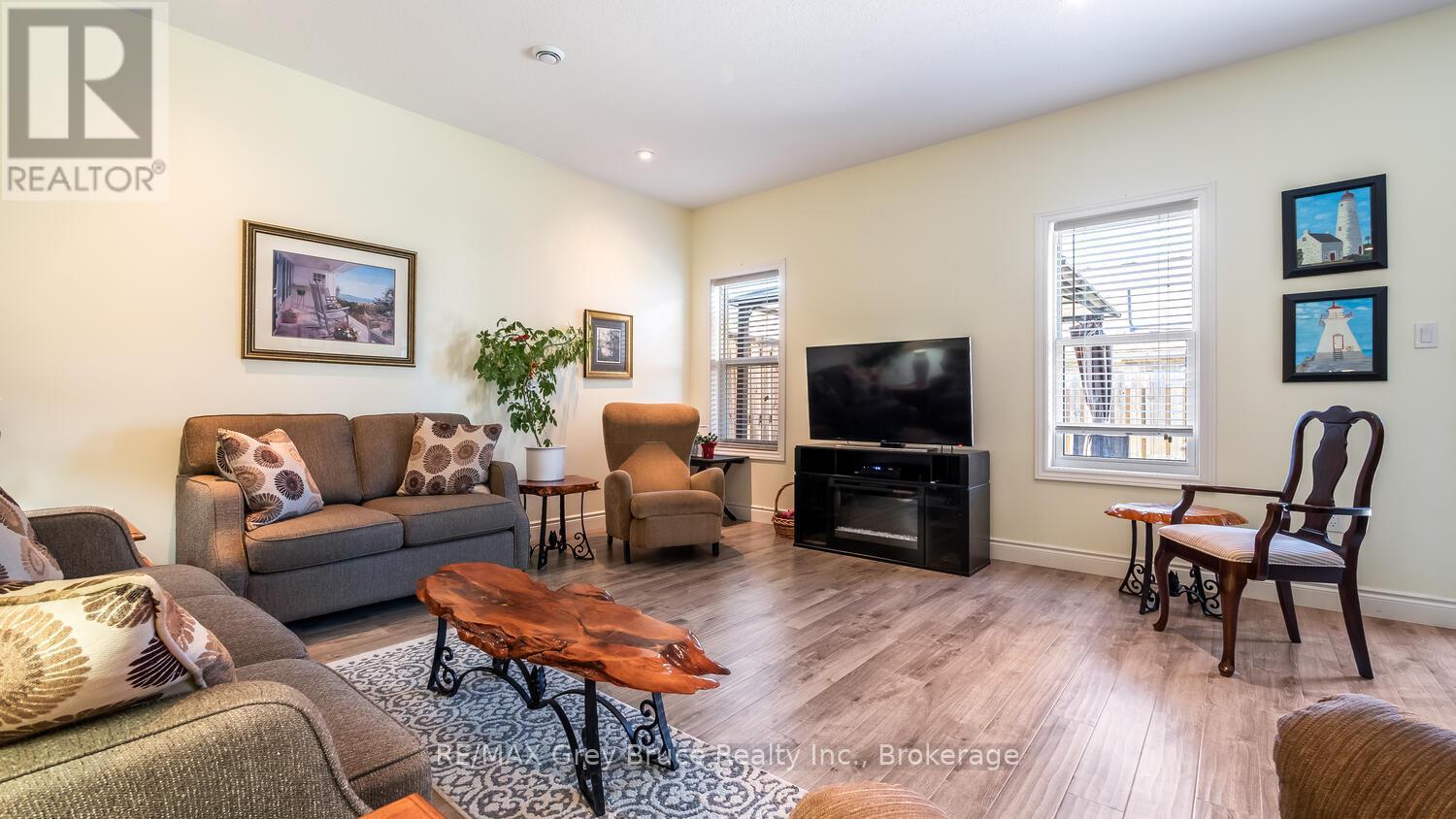 19 - 246 Grey Street S, Saugeen Shores, Ontario  N0H 2L0 - Photo 6 - X12073713