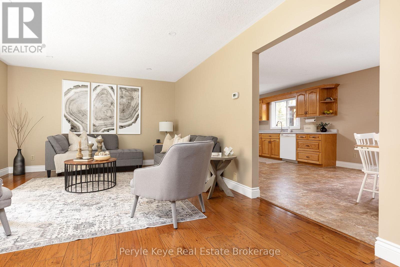 80 Stephenson Rd 7 E, Huntsville, Ontario  P0B 1M0 - Photo 14 - X12073725