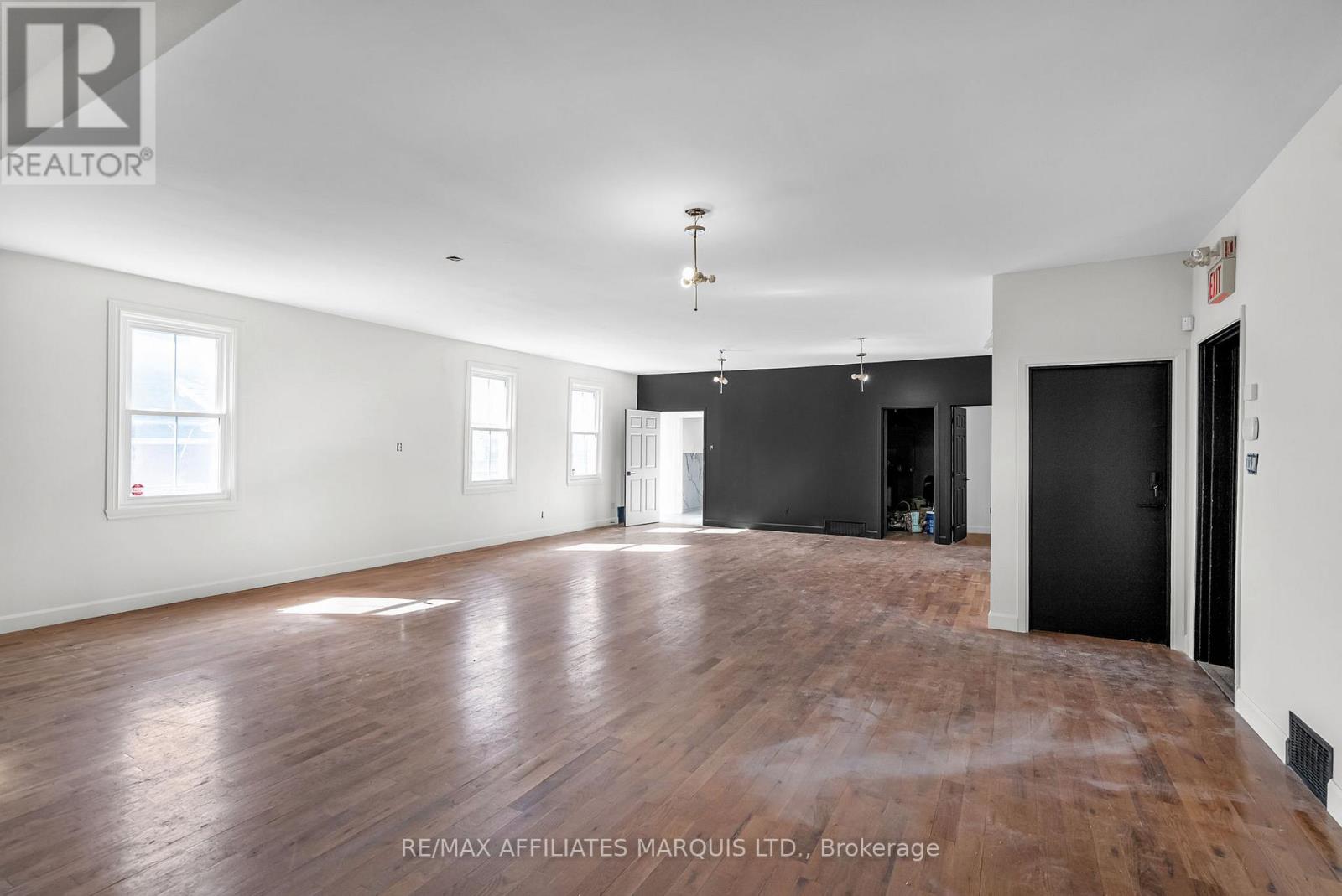 130 Sydney Street, Cornwall, Ontario  K6H 3H2 - Photo 12 - X12073727