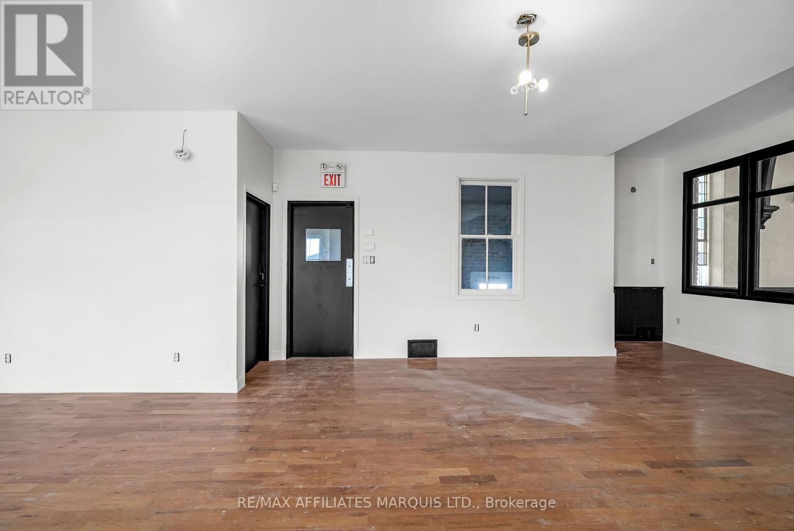 130 Sydney Street, Cornwall, Ontario  K6H 3H2 - Photo 9 - X12073727
