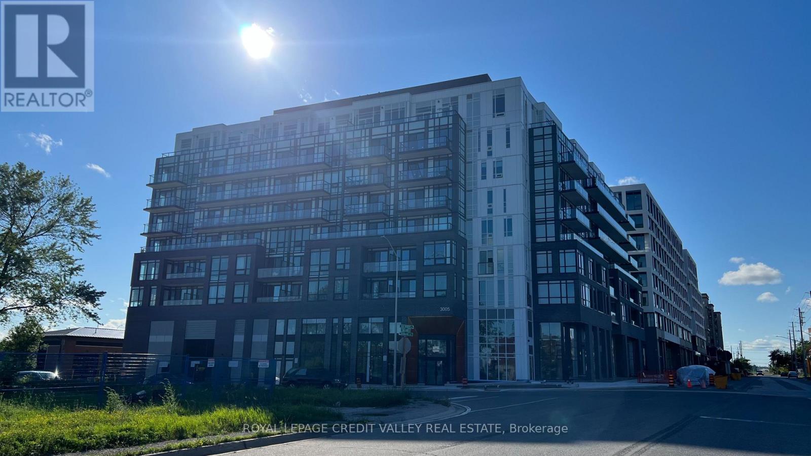 707 - 3005 PINE GLEN ROAD, Oakville, Ontario