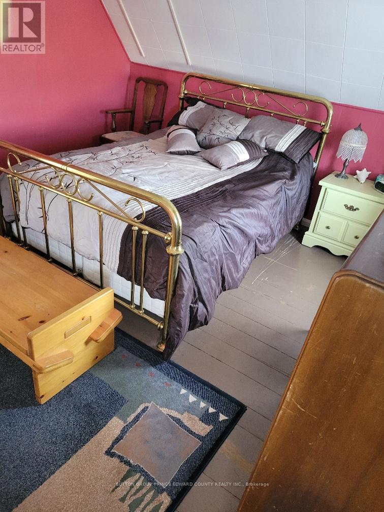 1724b County Road 10 Road, Prince Edward County (Athol Ward), Ontario  K0K 1P0 - Photo 29 - X12073790