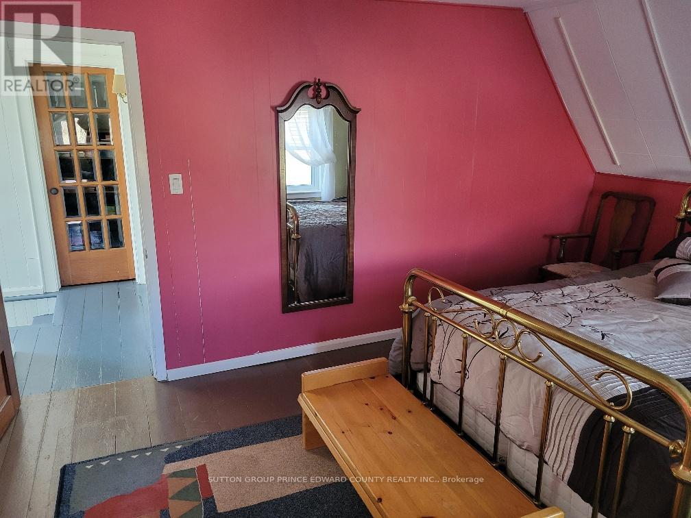 1724b County Road 10 Road, Prince Edward County (Athol Ward), Ontario  K0K 1P0 - Photo 30 - X12073790