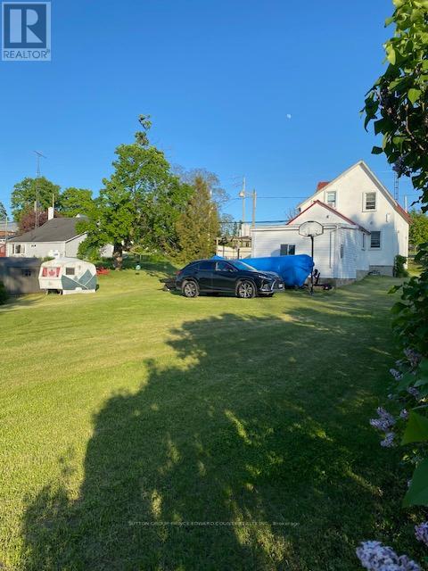 1724b County Road 10 Road, Prince Edward County (Athol Ward), Ontario  K0K 1P0 - Photo 9 - X12073790