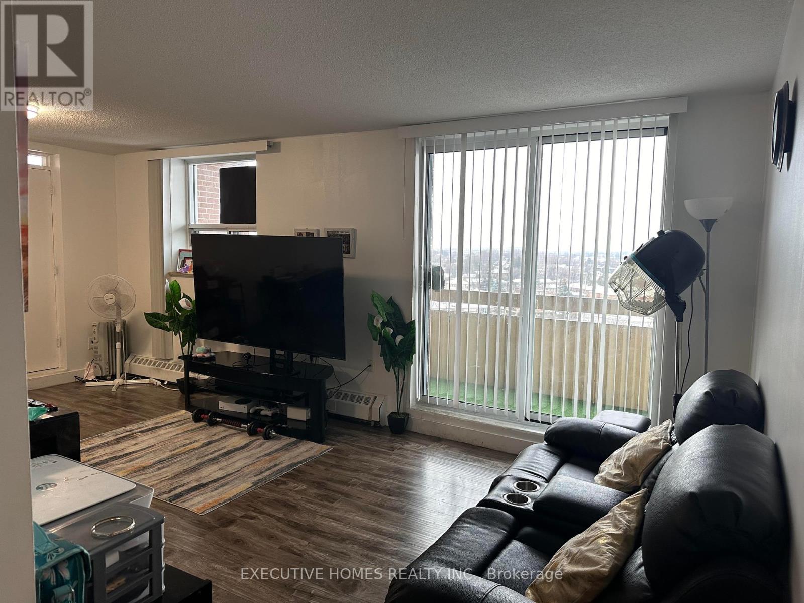 Property at 801 - 3555 DERRY ROAD E image 1
