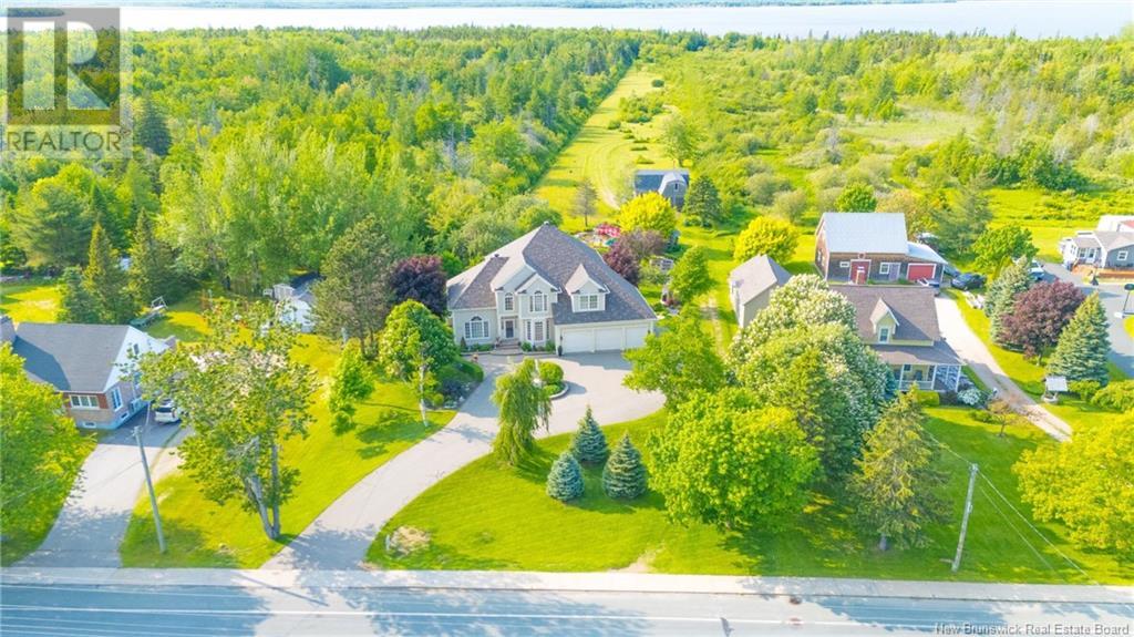 699 Saint-Pierre O Boulevard, Caraquet, New Brunswick  E1W 1A1 - Photo 3 - NB115961