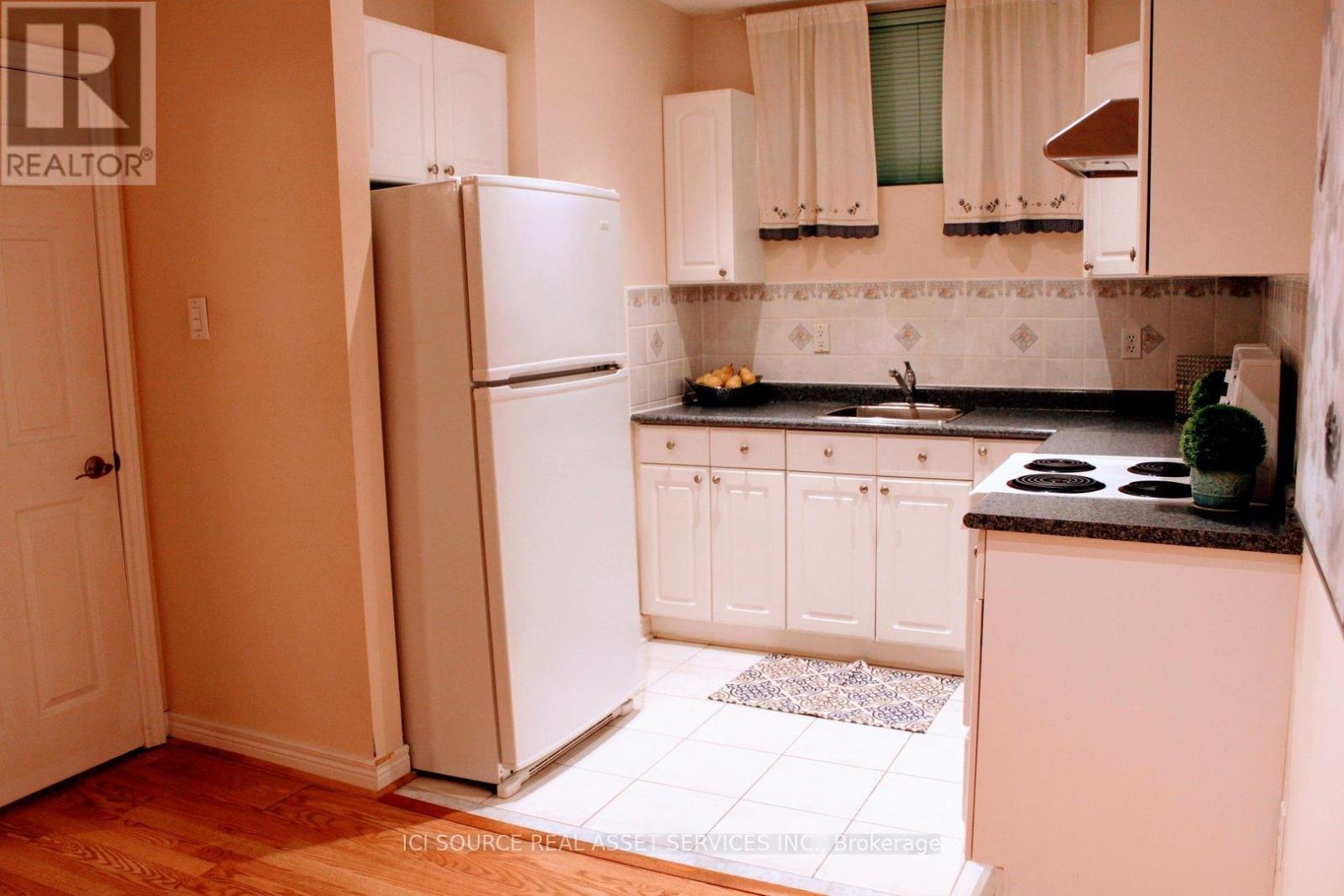Basement - 301 Gowan Avenue, Toronto, Ontario  M4J 2K7 - Photo 4 - E12073772