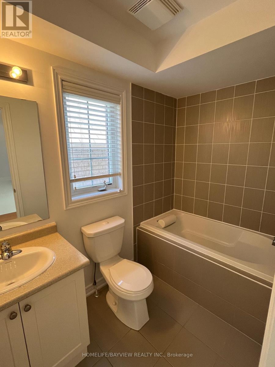 2744 Donald Cousens Parkway, Markham (Cornell), Ontario  L6B 1J5 - Photo 13 - N12073771