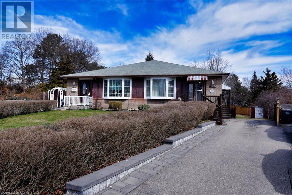 Property at 2055 FONTWELL Crescent image 1
