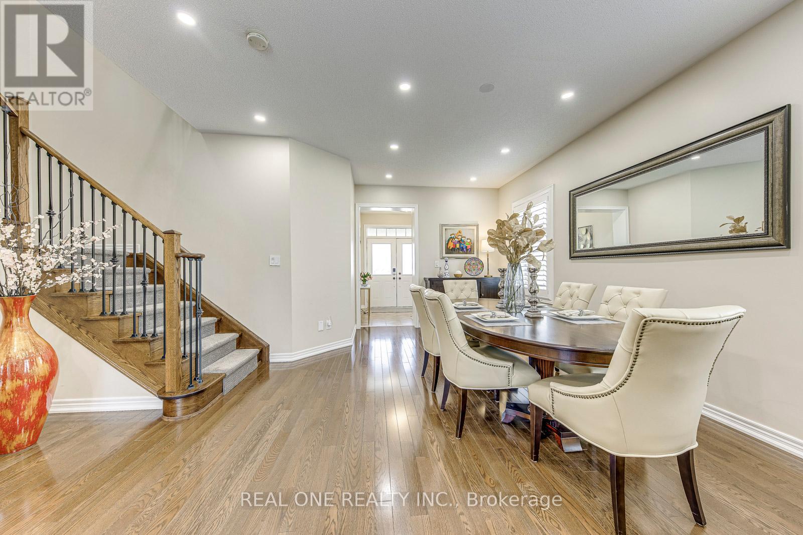 3133 Hiram Terrace, Oakville, Ontario  L6M 0P7 - Photo 9 - W12073791