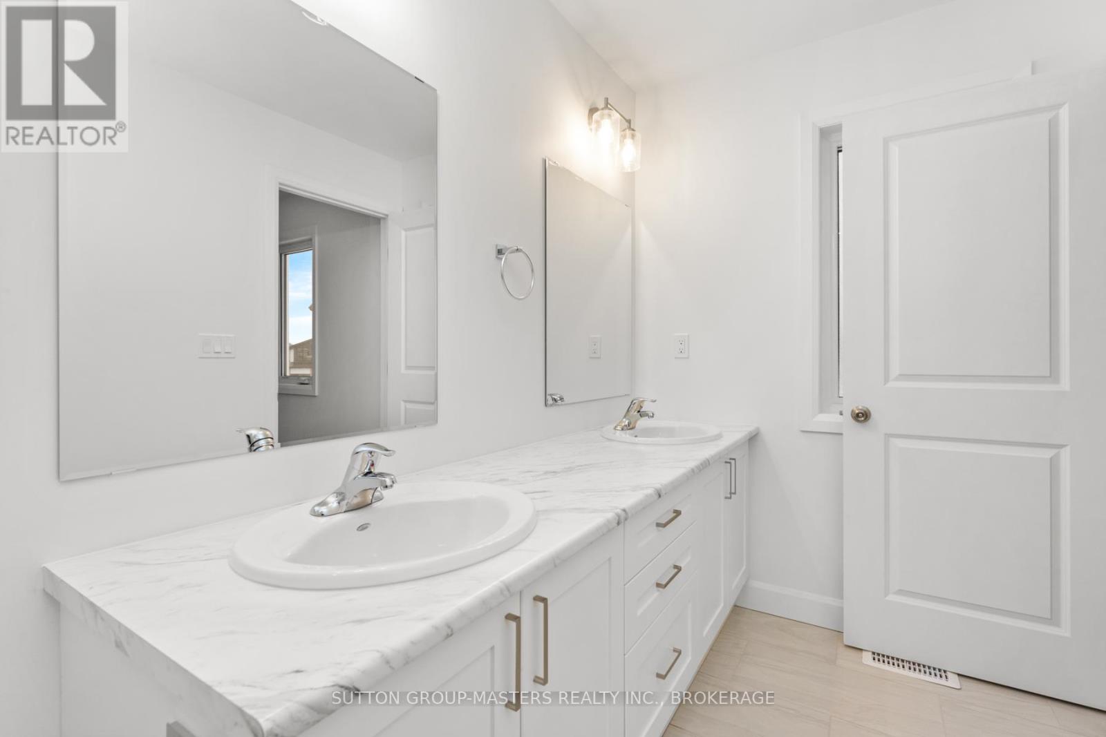 220 Dr Richard James Crescent, Loyalist, Ontario  K7N 0E9 - Photo 33 - X12073819