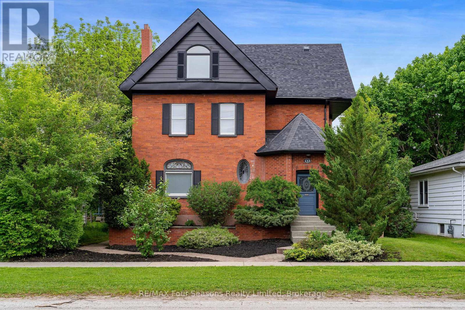 133 Minnesota Street, Collingwood, Ontario  L9Y 3S3 - Photo 2 - S12073829