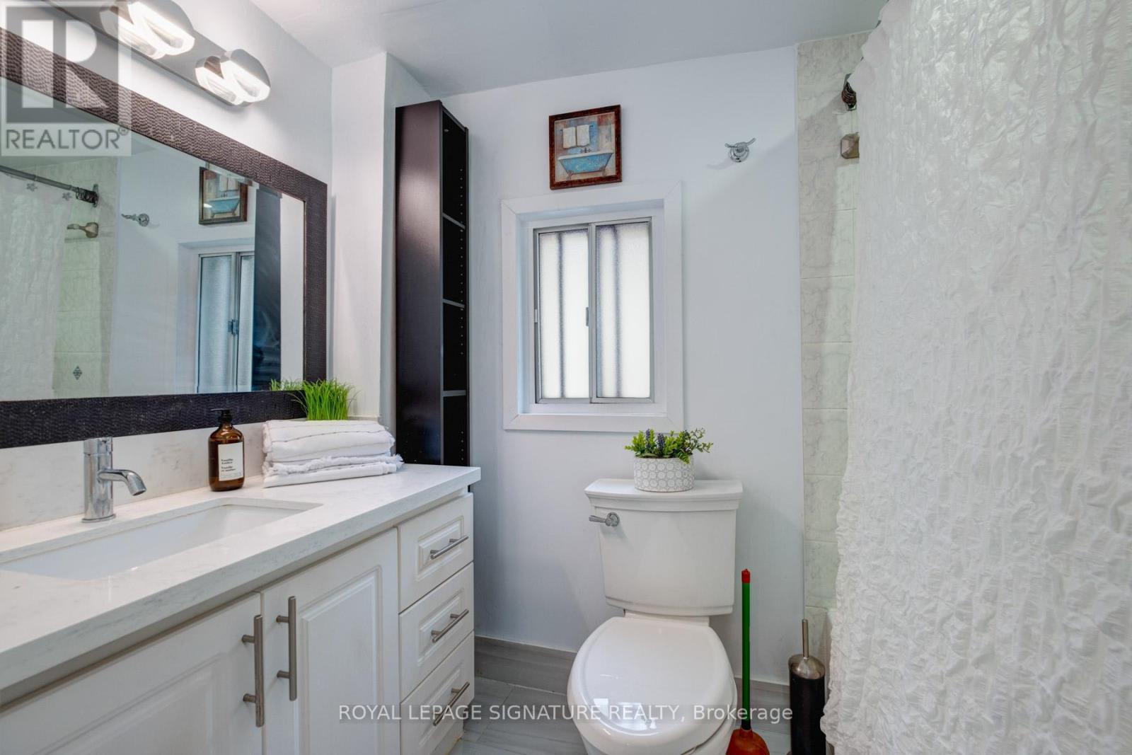 259 Claremont Street, Toronto, Ontario  M6J 2N1 - Photo 16 - C12073844