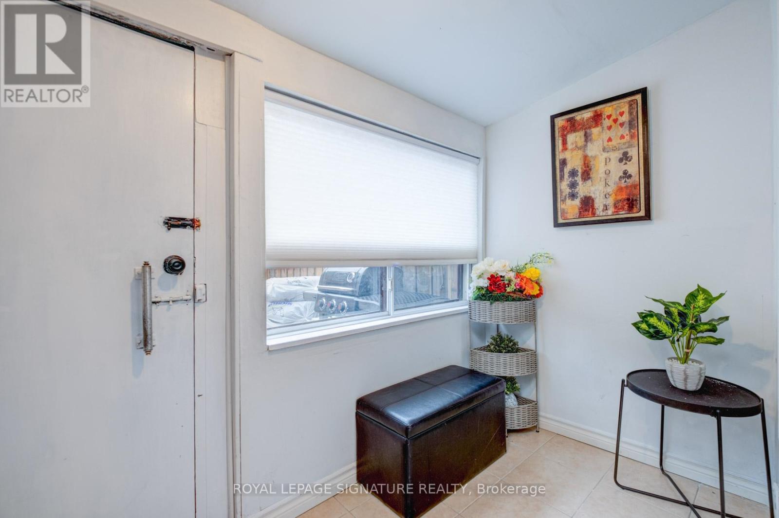 259 Claremont Street, Toronto, Ontario  M6J 2N1 - Photo 17 - C12073844
