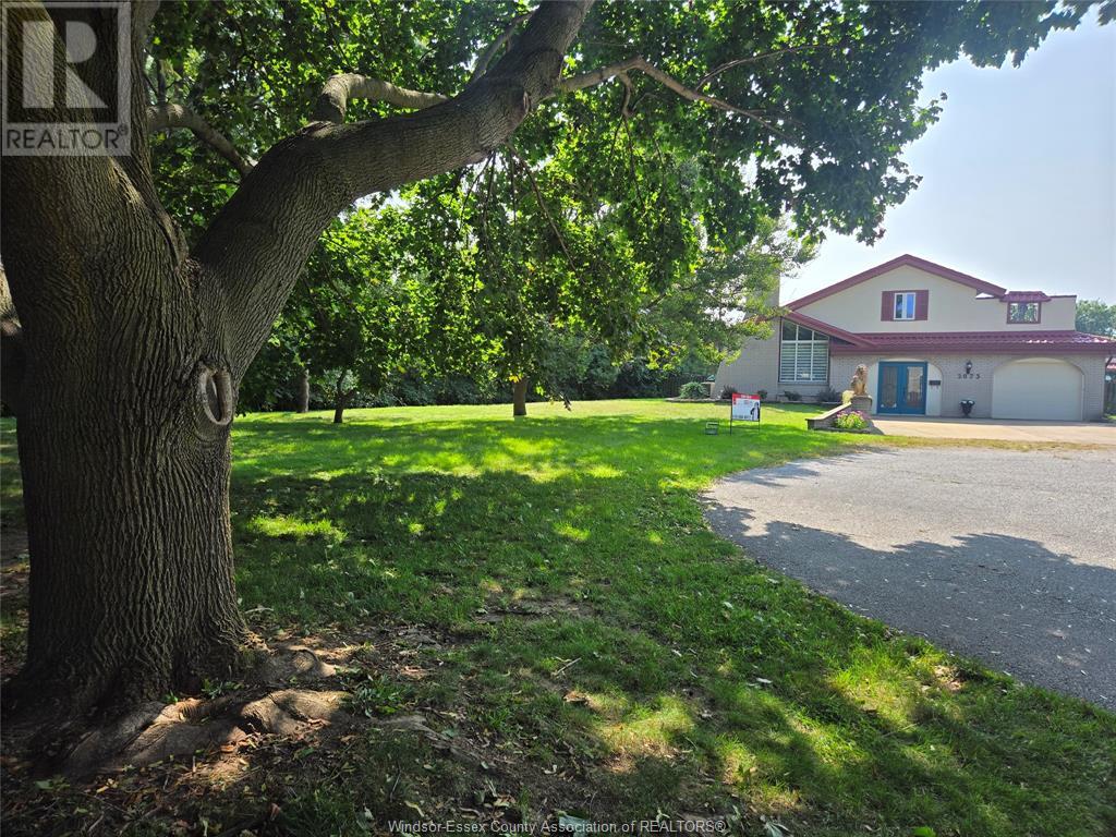 Property at 2073 CARDINAL LANE image 4