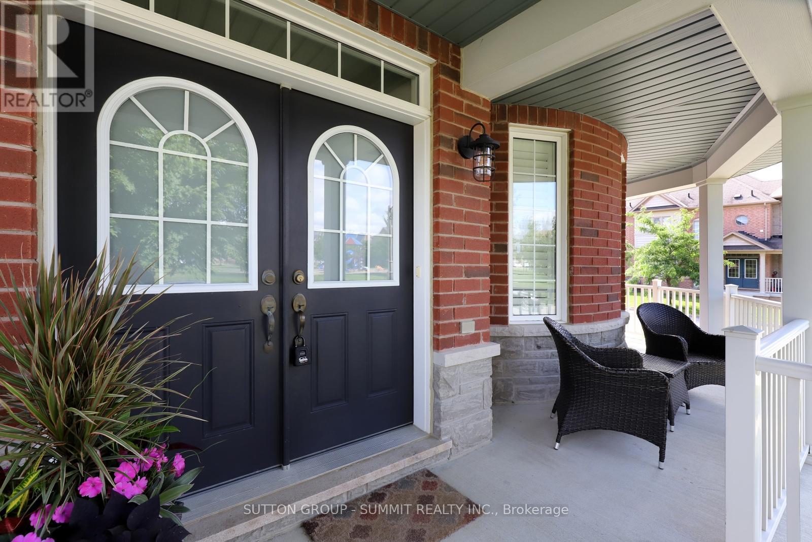 2 Ross Shiner Lane, Whitchurch-Stouffville, Ontario  L4A 0S2 - Photo 7 - N12073880