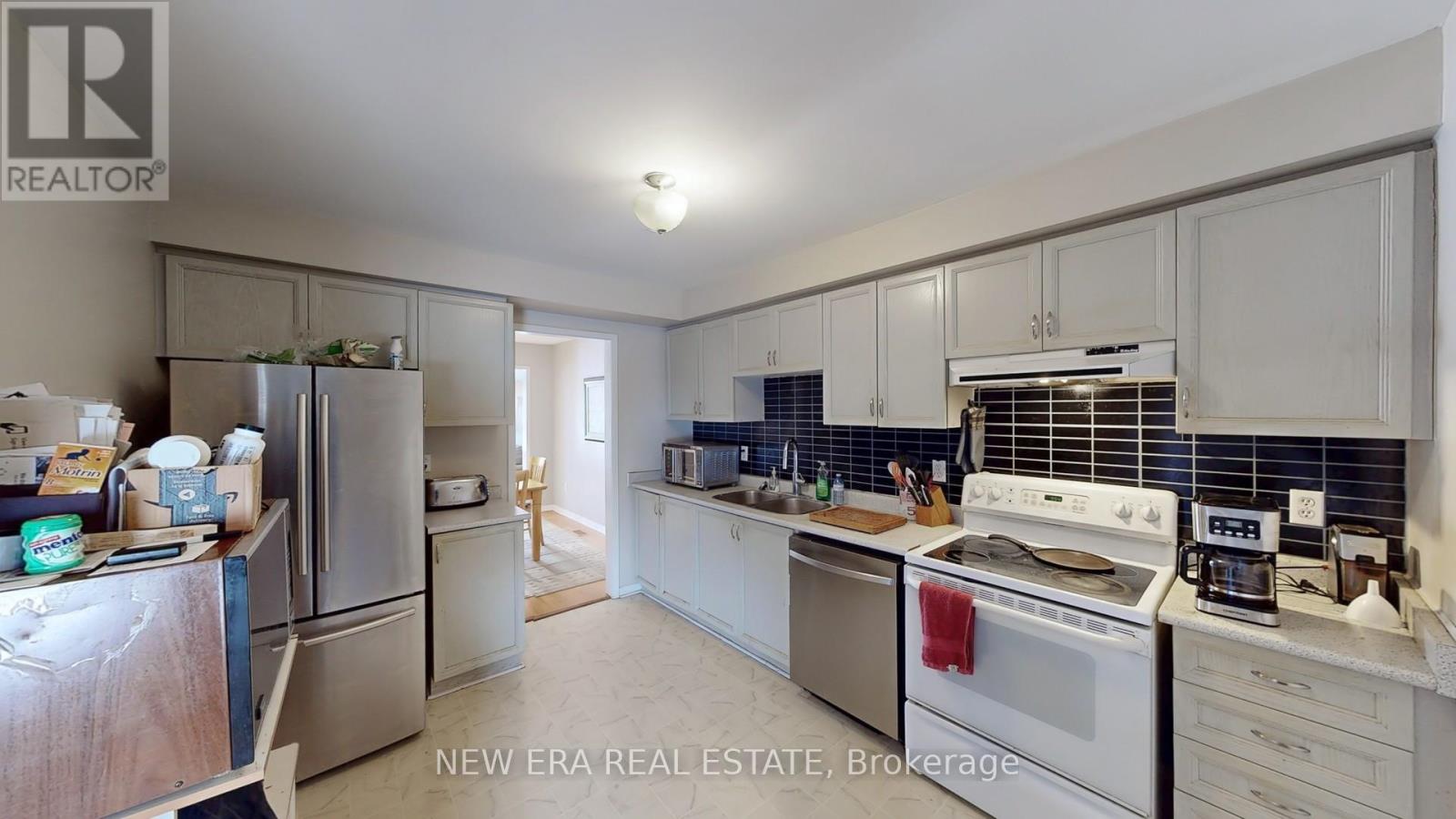 17 Caruso Drive, Brampton (Fletcher's West), Ontario  L6Y 5B1 - Photo 16 - W12073882