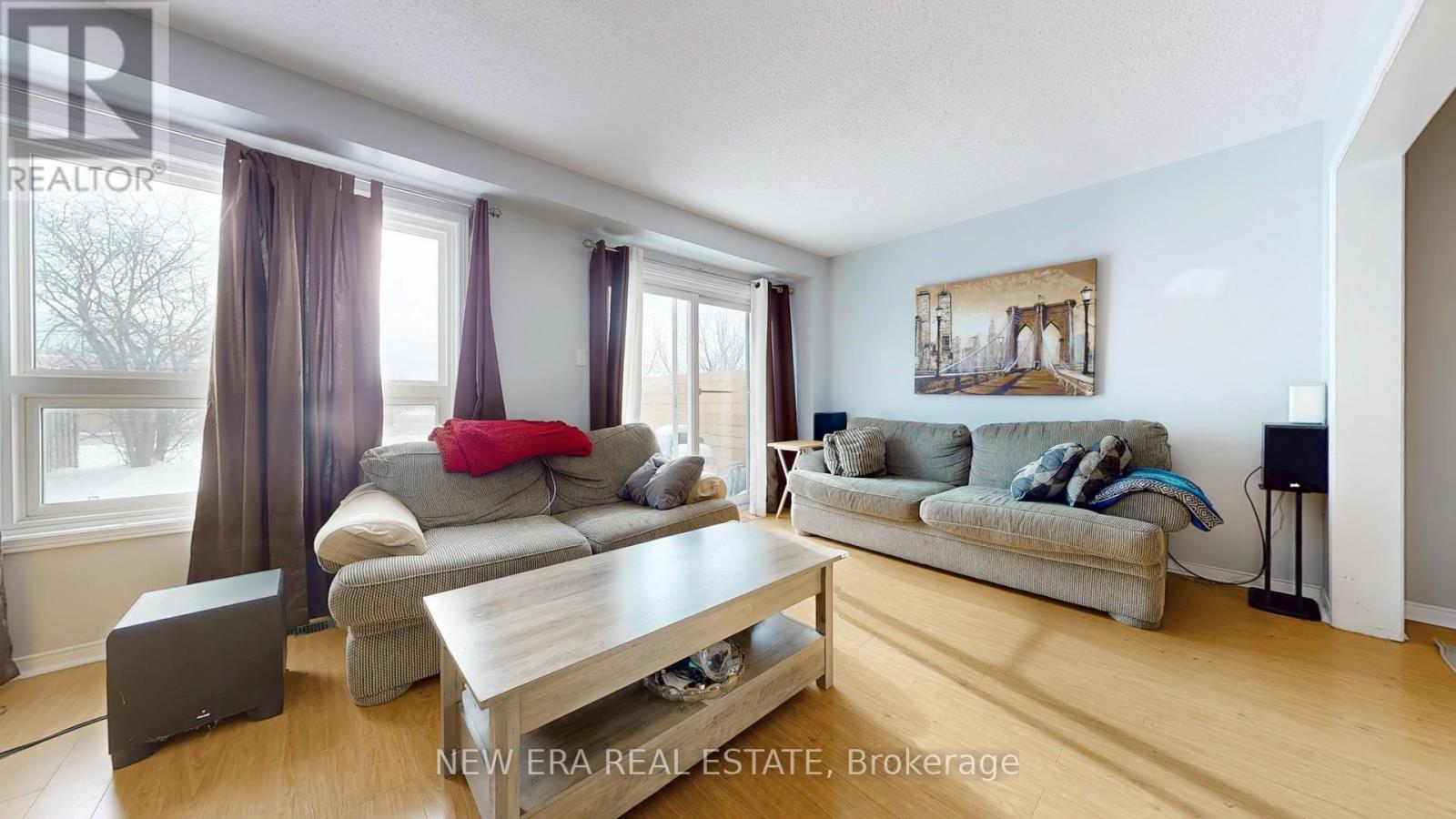 17 Caruso Drive, Brampton (Fletcher's West), Ontario  L6Y 5B1 - Photo 7 - W12073882