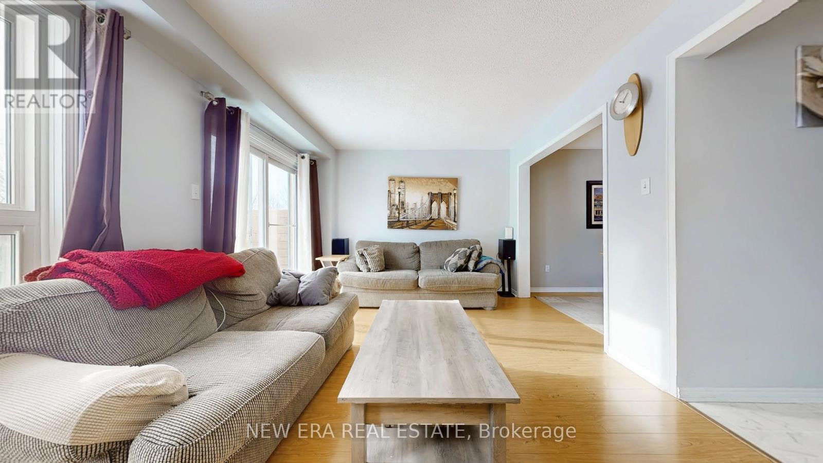 17 Caruso Drive, Brampton (Fletcher's West), Ontario  L6Y 5B1 - Photo 8 - W12073882