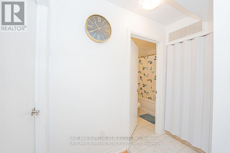116 - 1145 Journeyman Lane, Mississauga, Ontario  L5J 0B5 - Photo 13 - W12073890