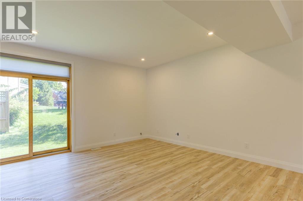 266 Bridge Street, Fergus, Ontario  N1M 1T7 - Photo 11 - 40703034