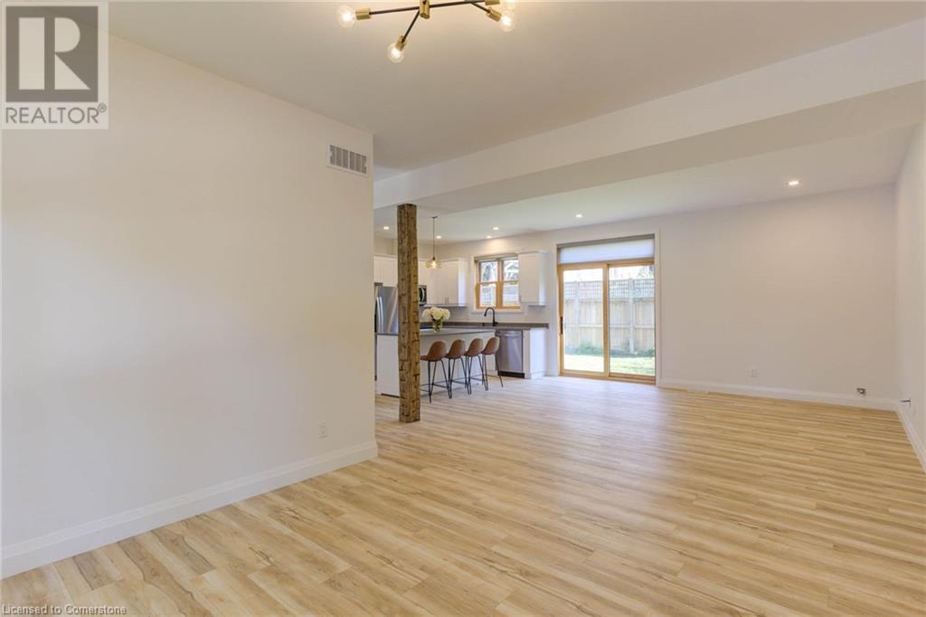 266 Bridge Street, Fergus, Ontario  N1M 1T7 - Photo 13 - 40703034