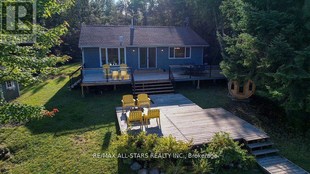 1086 Cameron Lane, Algonquin Highlands, Ontario  K0M 1J0 - Photo 1 - X12073917