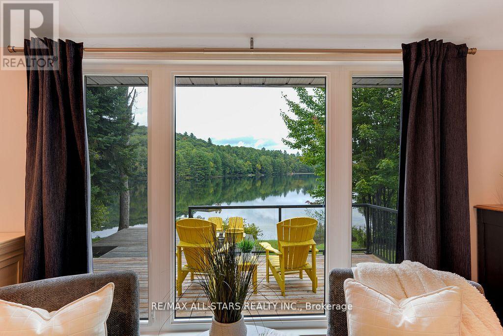 1086 Cameron Lane, Algonquin Highlands, Ontario  K0M 1J0 - Photo 13 - X12073917
