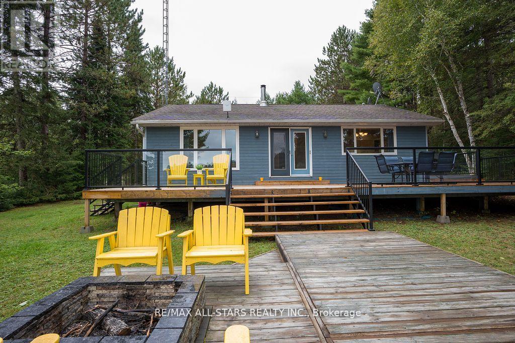 1086 Cameron Lane, Algonquin Highlands, Ontario  K0M 1J0 - Photo 25 - X12073917