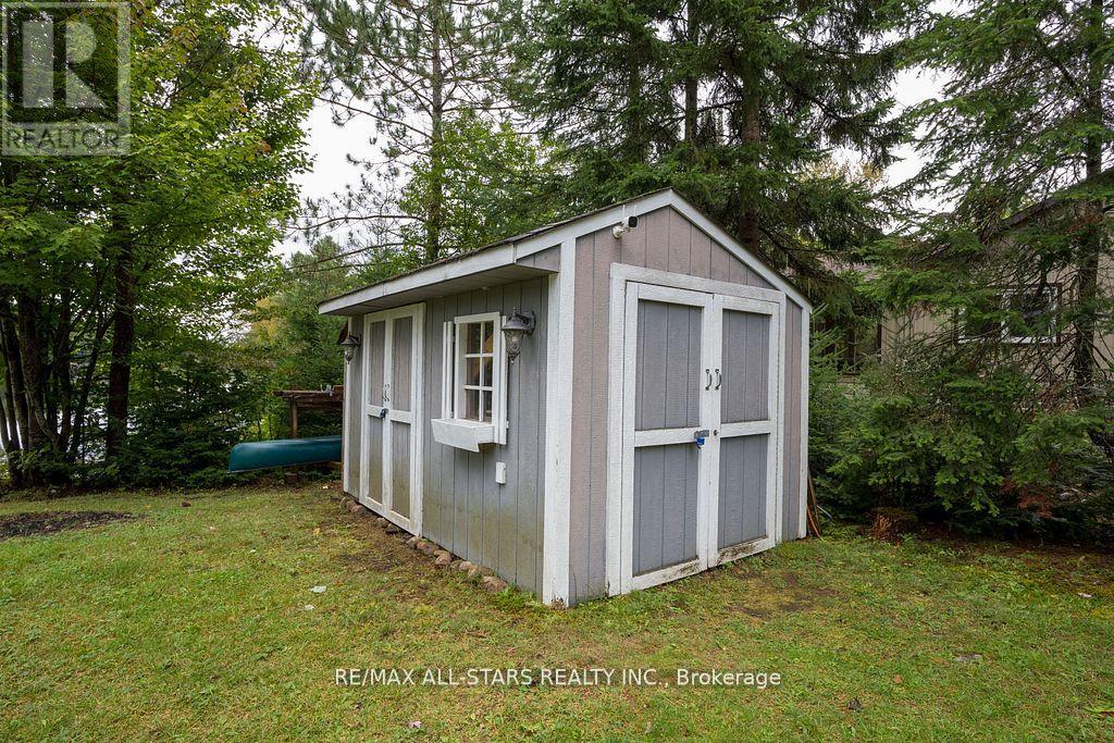 1086 Cameron Lane, Algonquin Highlands, Ontario  K0M 1J0 - Photo 33 - X12073917