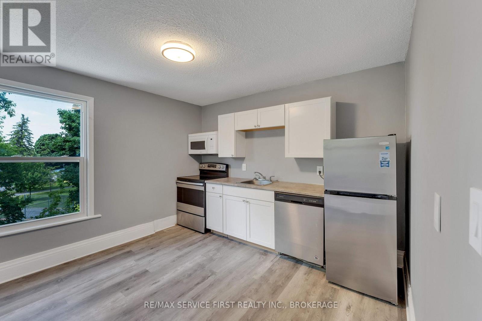 211 Raglan Road, Kingston, Ontario  K7K 1L5 - Photo 15 - X12073991