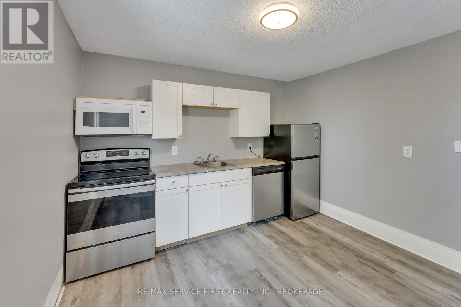 211 Raglan Road, Kingston, Ontario  K7K 1L5 - Photo 16 - X12073991
