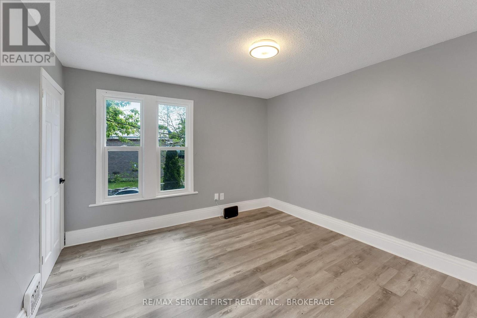 211 Raglan Road, Kingston, Ontario  K7K 1L5 - Photo 20 - X12073991