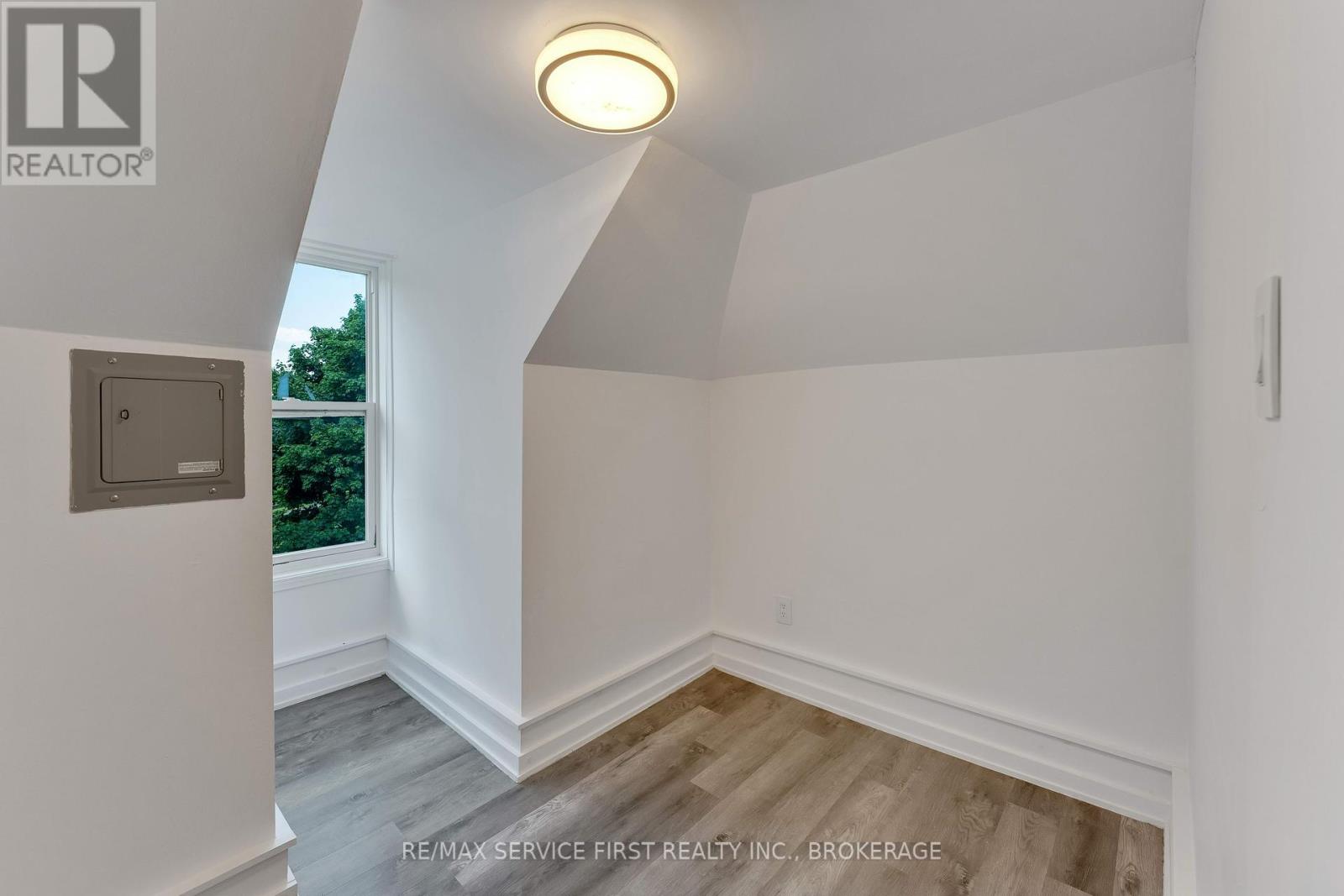 211 Raglan Road, Kingston, Ontario  K7K 1L5 - Photo 23 - X12073991
