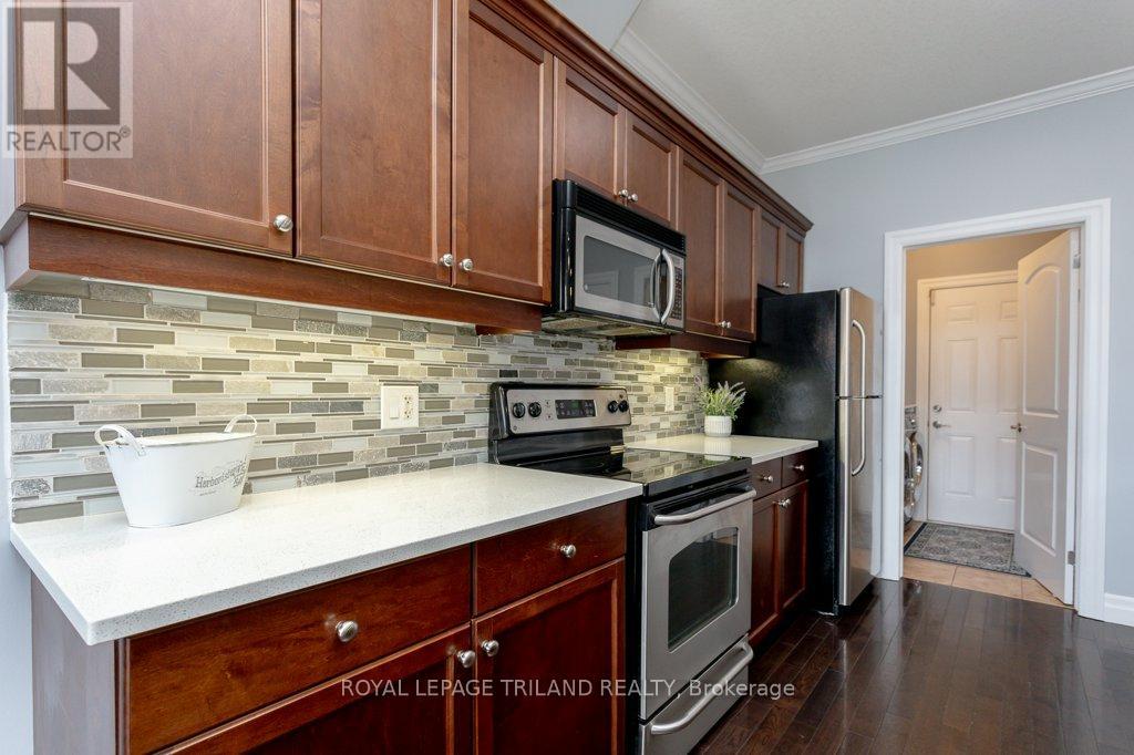 8 - 1 St Johns Drive, Middlesex Centre, Ontario  N0M 1C0 - Photo 12 - X12074000