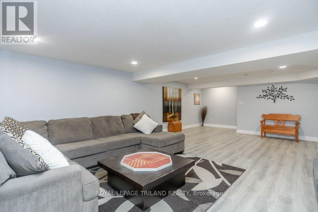 8 - 1 St Johns Drive, Middlesex Centre, Ontario  N0M 1C0 - Photo 41 - X12074000