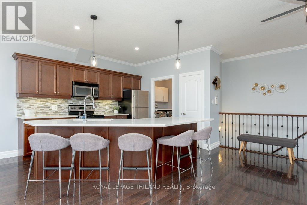 8 - 1 St Johns Drive, Middlesex Centre, Ontario  N0M 1C0 - Photo 9 - X12074000