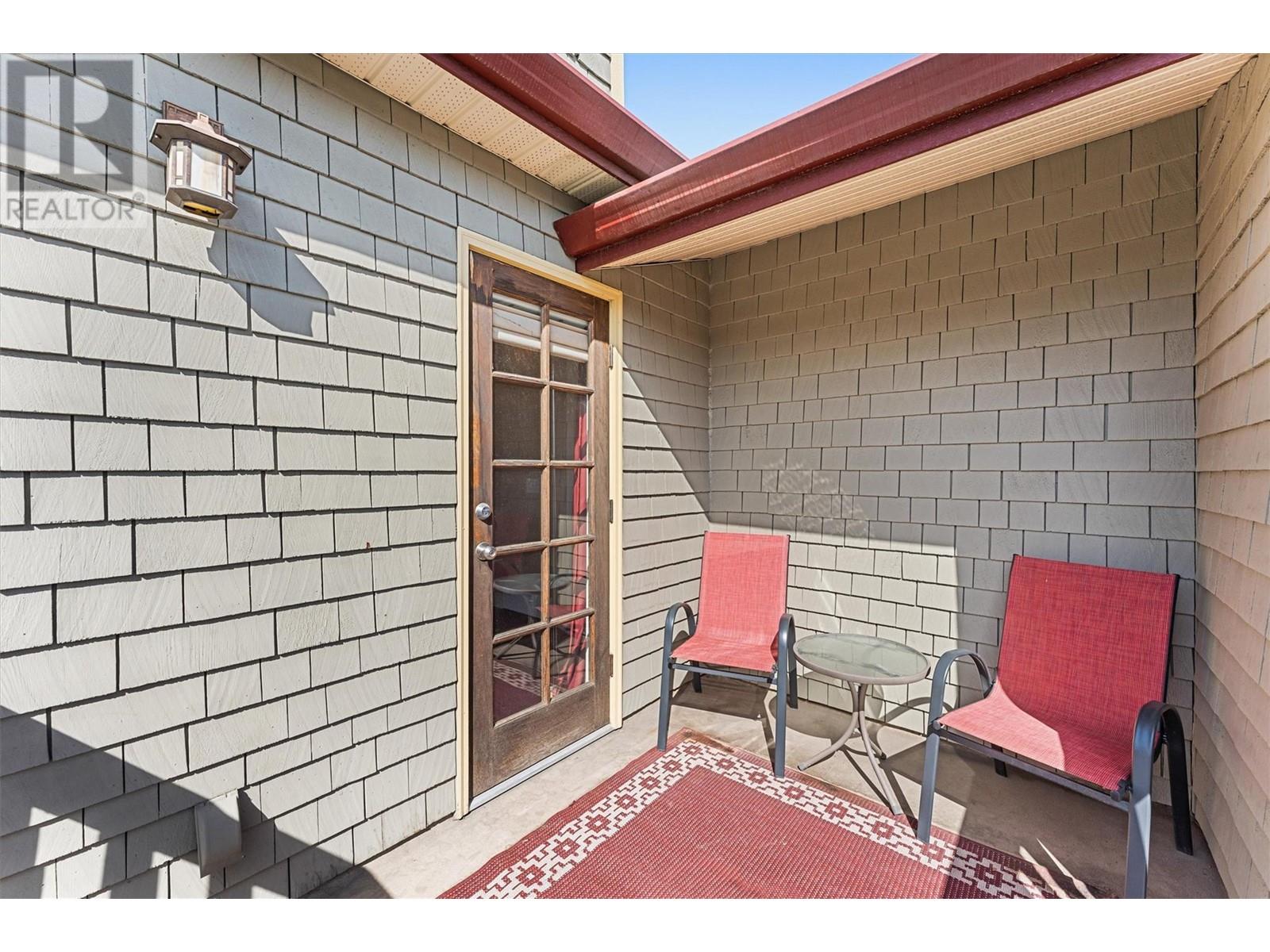 Property at 781 Bernard Avenue image 3