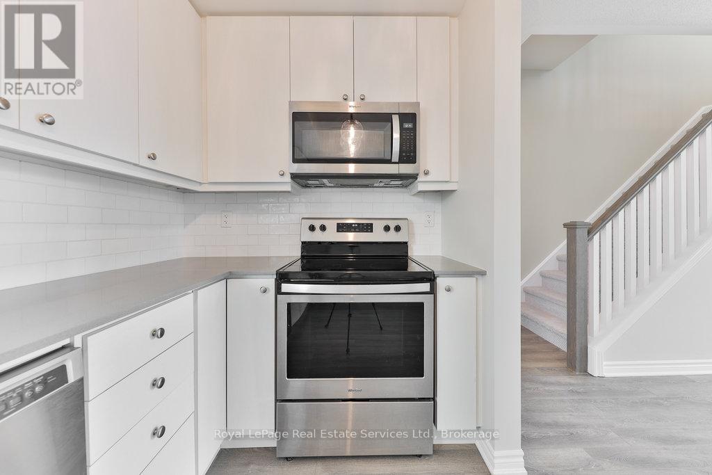 14 - 3580 Lake Shore Boulevard W, Toronto (Long Branch), Ontario  M8W 1N6 - Photo 10 - W12074027