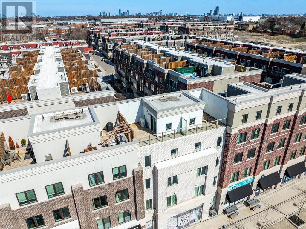 Property at 14 - 3580 LAKE SHORE BOULEVARD W image 3
