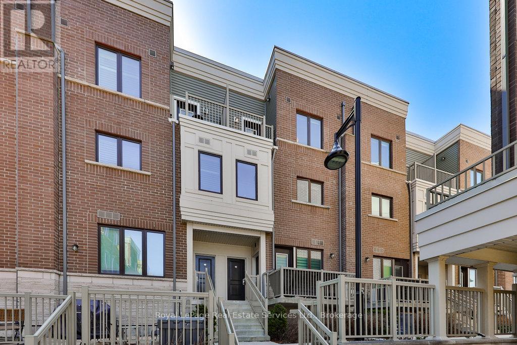 Property at 14 - 3580 LAKE SHORE BOULEVARD W image 4