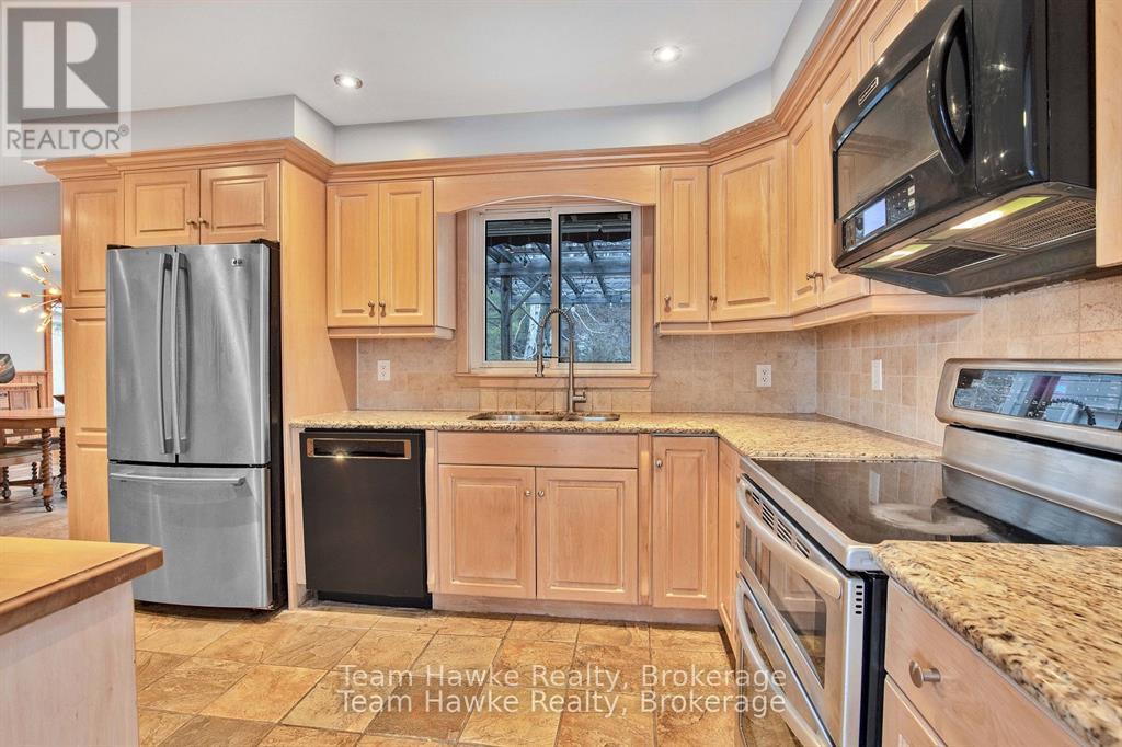 33 Wendake Road, Tiny, Ontario  L0L 2T0 - Photo 11 - S12073928