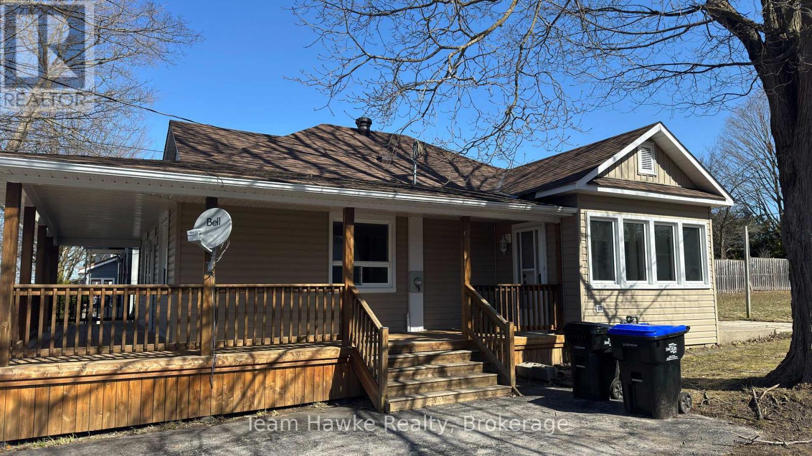 31 Harriet Street, Penetanguishene, Ontario  L9M 1L1 - Photo 2 - S12073985