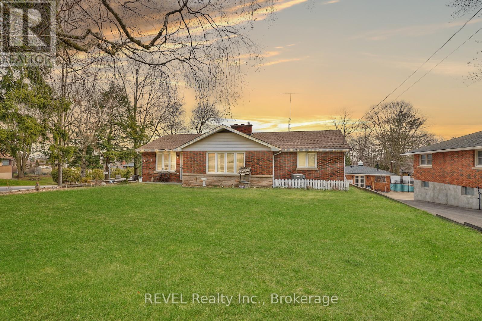 Property at 1317 PELHAM STREET image 4
