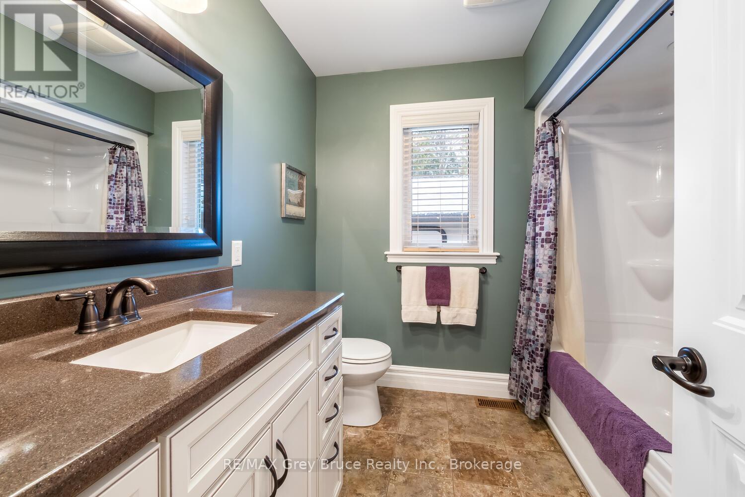 40 Pine Forest Drive, South Bruce Peninsula, Ontario  N0H 2G0 - Photo 22 - X11958309