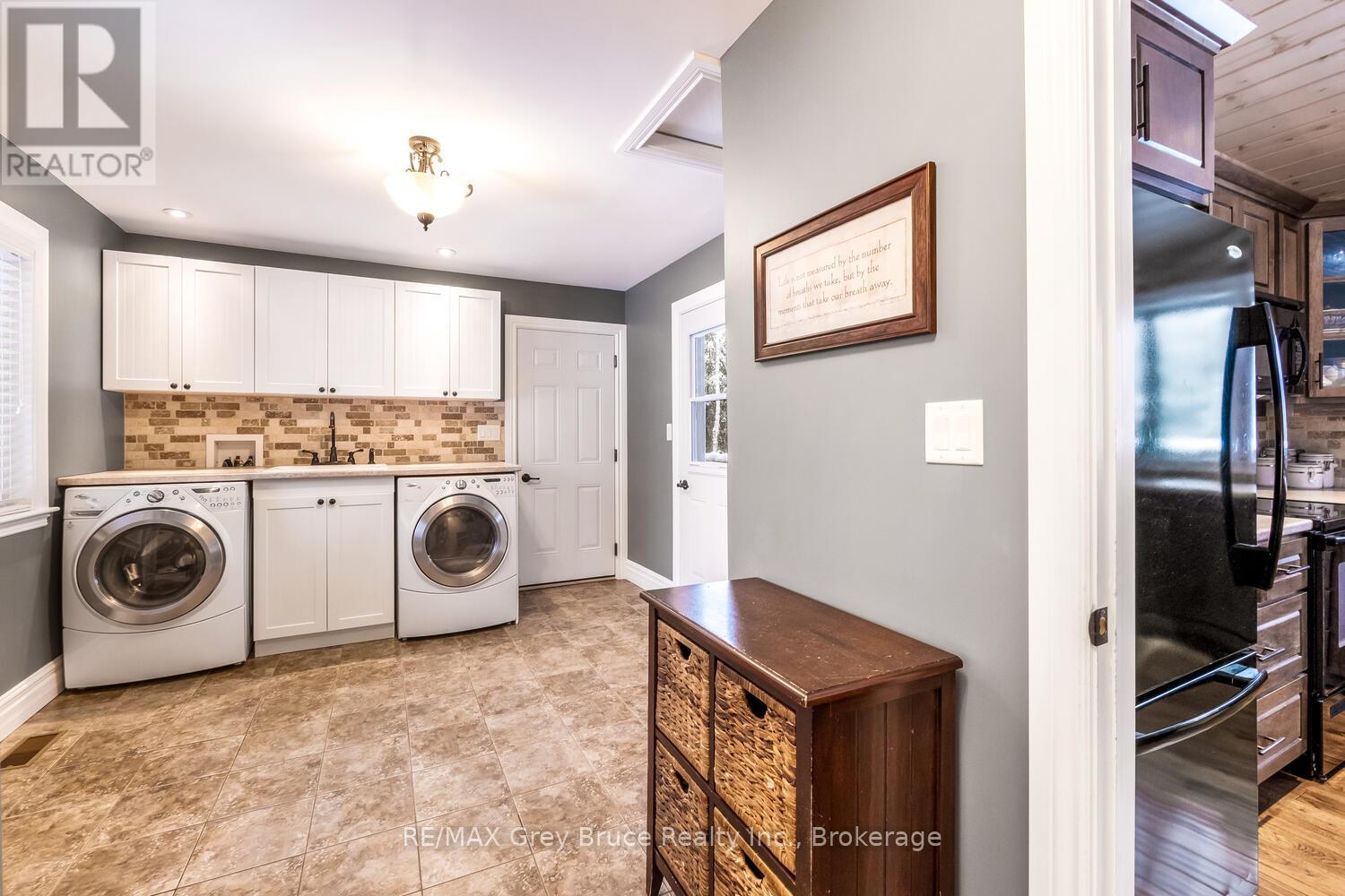 40 Pine Forest Drive, South Bruce Peninsula, Ontario  N0H 2G0 - Photo 26 - X11958309