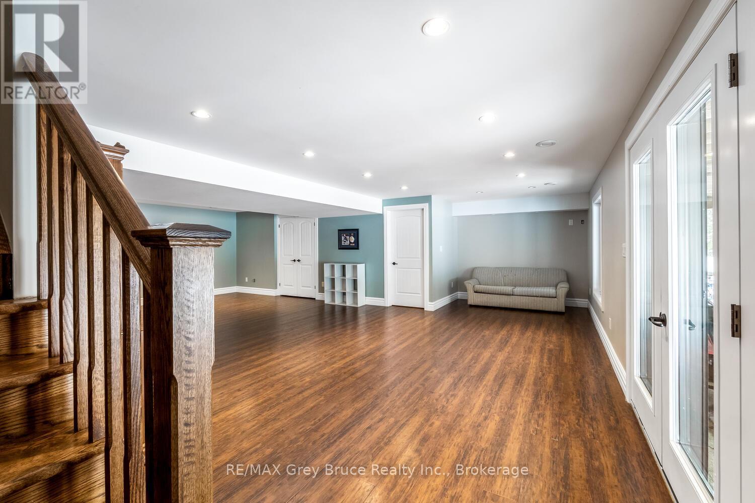 40 Pine Forest Drive, South Bruce Peninsula, Ontario  N0H 2G0 - Photo 27 - X11958309