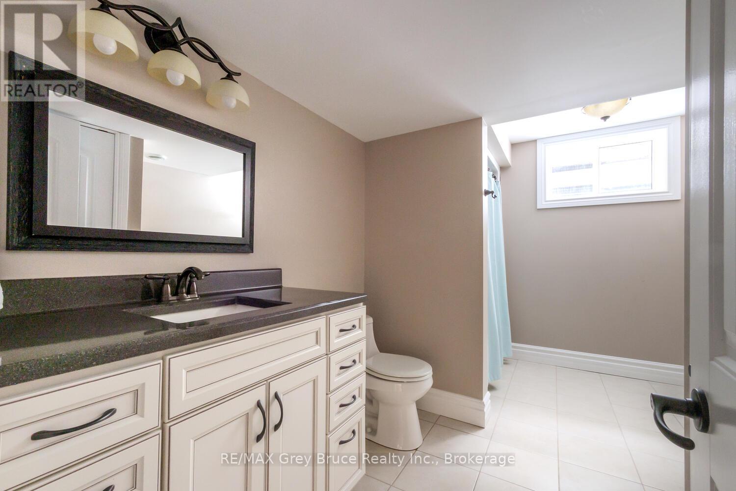 40 Pine Forest Drive, South Bruce Peninsula, Ontario  N0H 2G0 - Photo 32 - X11958309