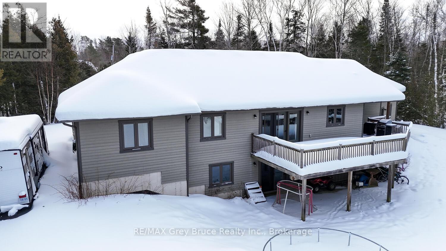 40 Pine Forest Drive, South Bruce Peninsula, Ontario  N0H 2G0 - Photo 37 - X11958309